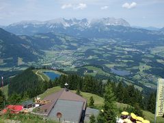 オーストリアのチロル＆エーアヴァルト、ドイツのバイエルンの旅　【１５】　キッツビュール・ハーネンカムバーンで山上へ(^^♪