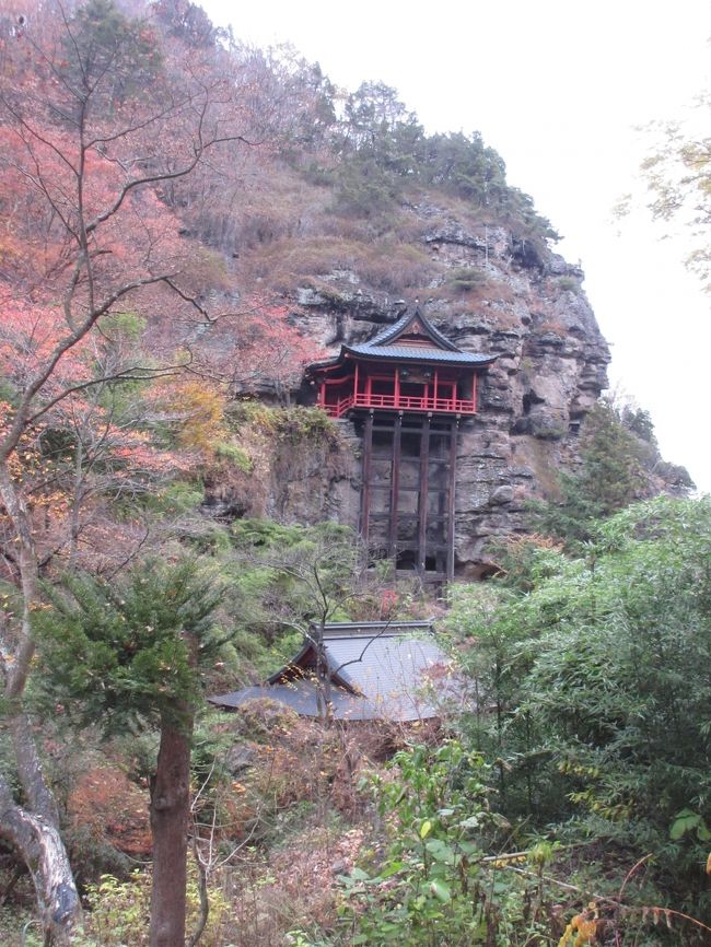   少し暇になったので、長野・新潟方面に準メジャ−観光地の旅を決行。<br />１日目は、小諸城址懐古園、布引観音、上田城跡、海野宿、姨捨、松代(城跡,松代大本営跡)を見学し、十日町経由で新潟へ<br />２日目は、日本海ドライブ、弥彦山、弥彦神社、三条、六日町経由で東京へ<br />　数年ぶりの場所ばかりで、なつかしかったです。<br /><br />　軽井沢、長野、上越、新潟、越後湯沢などメジャ−な町は確かにいいのですが、準メジャ−級の観光地も素敵なところが多く、皆さんも一度はいらっしゃって下さい。（一部メジャ−な場所もありますが）<br /><br />