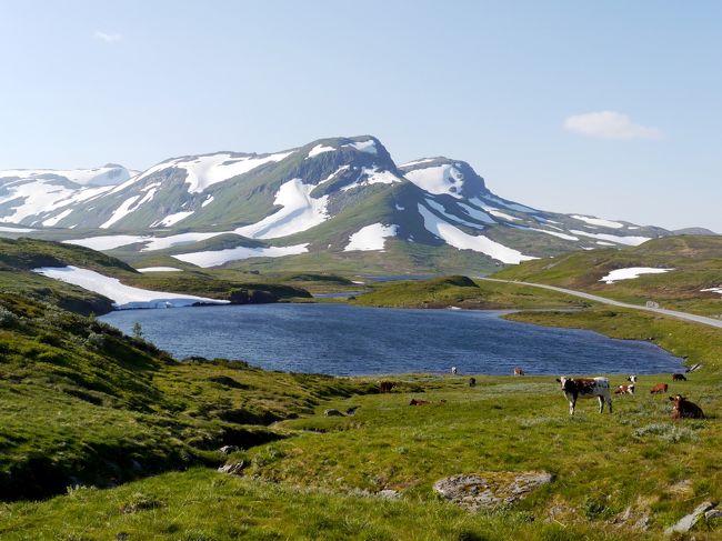 2015.8ノルウエーフィヨルドドライブ1771km 39-Vikafjelletの絶景１　Ovris湖，Malset湖