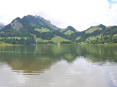 スイス・シュヴァルツ湖を散策【スイス情報.com】