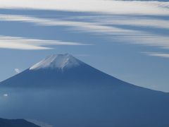 山頂は、富士山展望の特等席の高川山登山へ♪