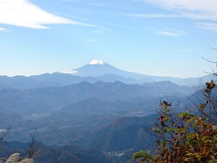 陣馬高原下～和田峠～醍醐丸～茅丸～生藤山～浅間峠  晩秋の山歩き