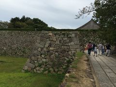 秋の手前に篠山城へ