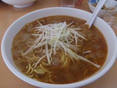 久しぶりの勝浦タンタン麺