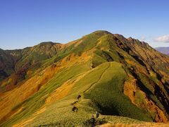 谷川主脈　日帰り縦走登山（電車・バス利用）