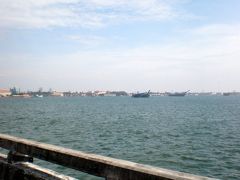 新境地を求めてカンボジア　その３　入り江の町ココン