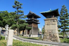 2015秋、宮の渡し(1/2)：旧東海道、宮の渡し(七里の渡し)、熱田湊常夜灯、時の鐘