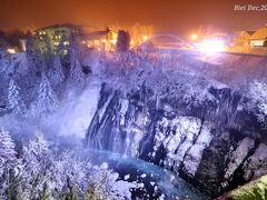 【北海道（美瑛）】 丘のまち美瑛の幻想的な雪景色「 白金青い池・白ひげの滝ライトアップ」