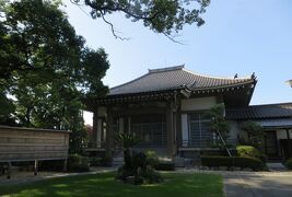 2015夏、山崎城址・安泰寺：山崎城址、宝珠山・安泰寺、境内のお墓、楠の大樹