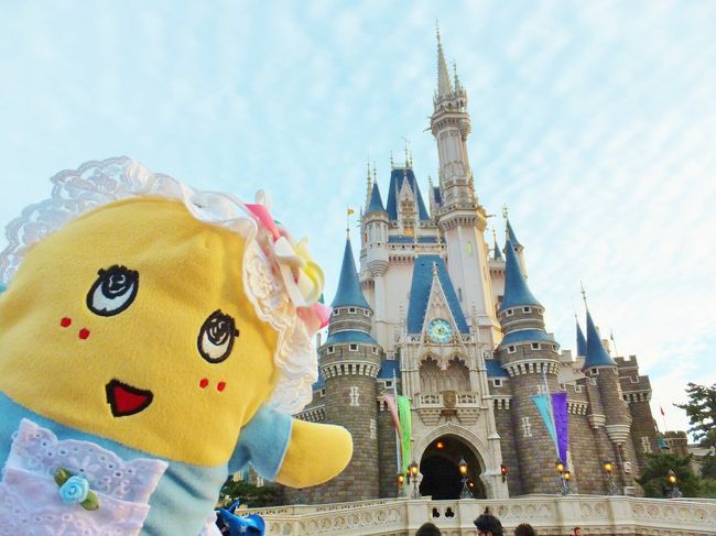 ふなっしーと行く ｘ ｍａｓシーズンのディズニーランド 日中の編 東京ディズニーリゾート 千葉県 の旅行記 ブログ By Fuzzさん フォートラベル