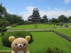 クマ!上高地～穂高の槍ヶ岳を目指すクマ　松本城をチェックするクマ