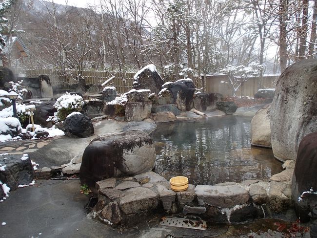 奥飛騨の新穂高温泉の日本秘湯を守る会会員宿、谷旅館へ行ってきました。<br />全7室のこじんまりした旅館ですが、温泉のキャパは大旅館並み。<br />のんびり温泉を楽しむには、絶好のお宿です。