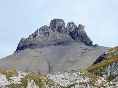 スイス･ハイキングの旅 2015秋（9)　スンビュール～エングシュトリゲンアルプ 