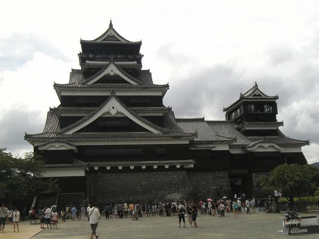 今回は熊本を起点に昨年時間がなく行けなかった阿蘇と高校の修学旅行で好印象だった天草の入り口付近を散策。残念ながら天気に恵まれずもう一つでしたが、目的地はすべて周ることができ馬刺しも堪能できたので楽しむことができました。<br />（写真は以前訪問した時の画像です）