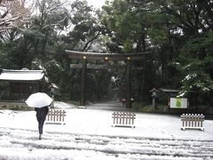 雪の明治神宮