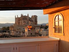 ★マヨルカ島車旅　パルマ・デ・マヨルカ大聖堂が見える部屋から歩いてみると…