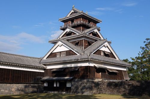 熊本城 トップ サンダルで歩くと片方が無くなる