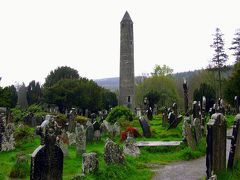 ギネスと雨の国アイルランド（９）　山中の初期キリスト教会の遺跡グレンダーロッホとダブリンの国立美術館