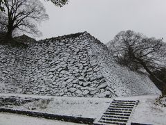 雪の福岡城跡を気ままにぶらり旅