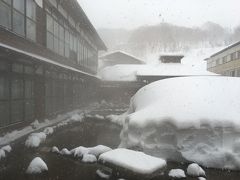 山深い極上の湯である酸ヶ湯温泉を堪能してきました。