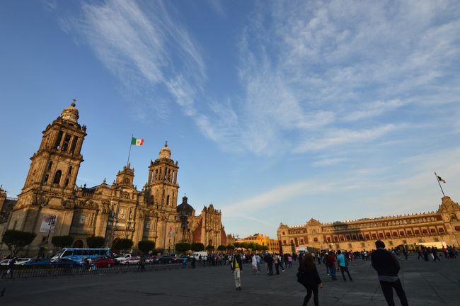 キューバ旅行を計画した際、メキシコシティ経由の航空券が安かったのでついでにメキシコ旅行も計画しました。<br />往路は1泊出来るので、1日メキシコシティ観光です。<br />メキシコと言えば私の大好きなタコス。<br />タコス食べ比べツアーをメインに楽しみたいと思います。<br /><br />【日程】<br />2/6    日本→メキシコシティ<br />2/7    メキシコシティ→ハバナ<br />2/8    ハバナ<br />2/9    ハバナ→バラデロ<br />2/10  バラデロ<br />2/11  バラデロ→ハバナ<br />2/12  ハバナ→メキシコシティ<br />2/13  メキシコシティ→<br />2/14  日本<br /><br />2016_キューバ旅行記_ハバナ編<br />http://4travel.jp/travelogue/11099996<br />2016_キューバ旅行記_バラデロ編<br />http://4travel.jp/travelogue/11099997<br />2016_メキシコ旅行記_テオティワカン編<br />http://4travel.jp/travelogue/11099999