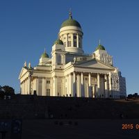 華麗なる王朝建築と「ソ連」&バルト海を臨む国々を巡る旅：ロシア・フィンランド・エストニア・デンマーク旅行【４４】（2015年秋９日目５ 夕陽のあたる大聖堂）