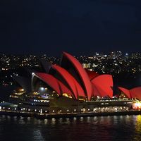 赤のシドニー①新年好！万事如意！あの日、キミは「赤」のオペラハウスを見たか。
