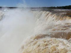 イグアスの滝　（悪魔の喉笛）