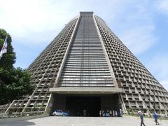 カテドラル・メトロポリターナ　（リオ・デ・ジャネイロ）