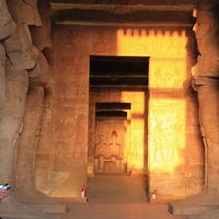 ５０００年の歴史、念願のエジプト旅行（その５、アブシンベル～カイロ編）