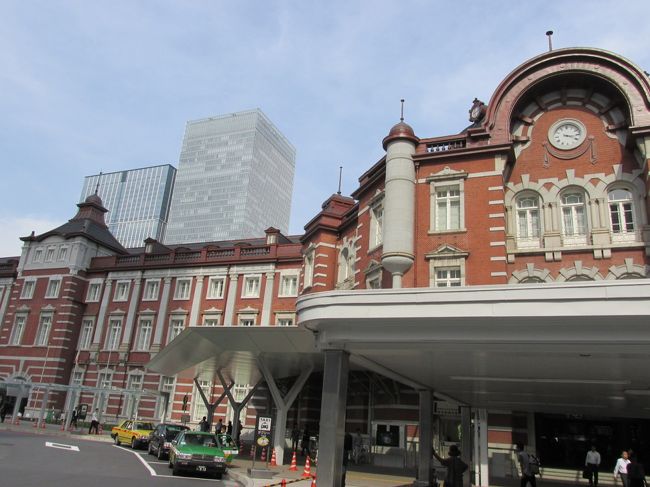 　何年振りかで東京に行ってみました。<br />　巨大なタワーができたというので、ぜひ見たかったのです。<br />　そして、東京駅ステーションビルのホテルも再開・・<br />　田舎者の一途さで！！<br />　なんとなくアカヌケして、文化の香りが一段と高くなった自分の姿を・・？？<br />　楽しかったです。