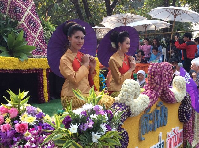タイ専科⑮-2    ２０１６　チェンマイ　フラワーフェスティバル　フラワーフロートパレード