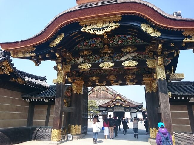 from awaji to ＮＩＪＯＵ castle<br /><br />So Nice!<br />really hot spots to visit!<br /><br />日暮らし門、日本で一番有名な門になります。たいへん美しゅうございます。感動です。