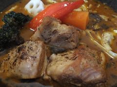 札幌出張。イヤイヤながらも楽しみは見つけるしかない！さくらラウンジ、スープカレーGARAKUへ潜入すべし。