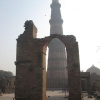 インド　「行った所・見た所」　デリー（ロックウェルプラザ宿泊とクトゥブミナール観光）