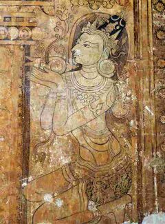 Myanmarひとりっぷ　(24/ 25)　バガン9　錠前をあけて入るバガンの珠玉タンブラ寺院