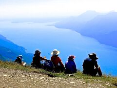 バルト山 ～イタリアで１番大きな湖＜ガルダ湖＞を眼下に　眺めながらの絶景ハイキング＆絶景レストラン