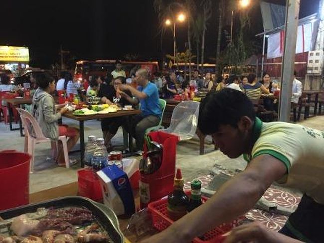 シェムリアップのオールドマーケットと地元の人が通うｂｂｑ シェムリアップ カンボジア の旅行記 ブログ By サワディシンチャオさん フォートラベル