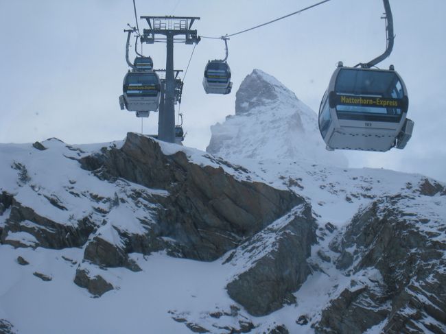 定年旅行にスイス・イタリアで<br />スキーをするのが夢の一つだった<br />最初のスキーはチェルビニアで<br />滑り、そのあとはチェルマットで<br />滑り最後はサンモリッツスキー<br />でスキーは終わった。<br />