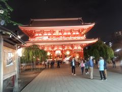 夜の浅草寺