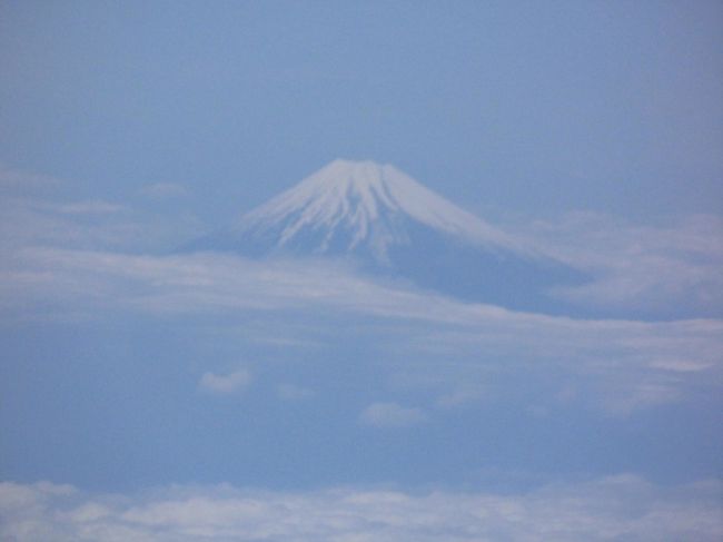 トランスアジア航空で行く台北（台湾）旅行２０１６　４日目　後編<br /><br />４日目　後編<br />　桃園空港から成田空港へ<br /><br /><br /><br /><br />ＪＡＬのマイルが20,000超えたので<br />台湾へ行こうと思いＪＡＬのＷＥＢをチェック<br />が?  えっ！！     土日が入ると一年先まで ほぼ満席<br />空席有りでも  よく見ると 時間が・・・・合わない<br /><br />パソコソを　カチャカチャ<br />あ? トランスアジア航空が  \１５，７７０<br />それも往復 税込<br />（但し 変更  キャンセルＮＧ　現在は値上げしています）<br /><br />ん〜ん〜   よし！これにしよう　　<br />成田←→台北   トランスアジア（￥15,770）<br /><br /><br />トランスアジアのホームページから　予約を<br />意外と簡単でした<br />座席指定も出来ます<br /><br />文書力がないので　だらだらと写真を貼り付けています<br />誤字脱字は　ご勘弁を<br /><br />