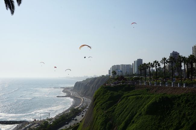 ペルー・リマ、街歩き編。ペルーの首都ではサーフィン、パラグライダーが出来る！