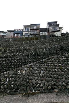 2016.4富山に白えびを食べに行く5終-八尾散歩続き，聞名寺，禅寺の坂，成子大橋の桜，海鮮どーん