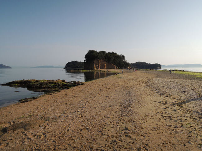 続いて、小豆島のエンジェルロードに足を運び、ホテルにチェックインしました。<br /><br />エンジェルロード<br />[http://shodoshima.or.jp/?p=319]<br /><br />なお、このアルバムは、ガンまる日記：四国出身夫婦の初めての小豆島旅行（４）[http://marumi.tea-nifty.com/gammaru/2016/05/post-710b.html]<br />とリンクしています。詳細については、そちらをご覧くだされば幸いです。