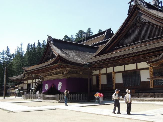 2016/4/29　西本願寺・平安神宮・南禅寺（水路閣）・祇園・建仁寺・伏見稲荷・若草山<br />2016/4/30　大神神社・高野山（金剛峯寺・壇上伽藍・奥の院）<br />2016/5/1 　十津川村（野猿・谷瀬の吊り橋・玉置神社・瀞峡）