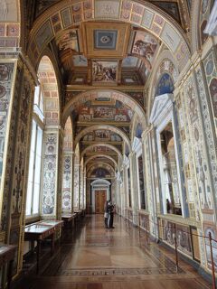 初めてのサンクトペテルブルク その9（韓国・ロシア・ドイツ・イギリス・フランス 14日間の旅 4-9）豪華絢爛 "エルミタージュ美術館" !