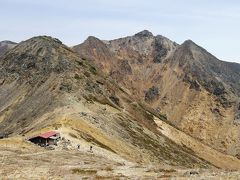 ＧＷは那須三斗小屋温泉に泊まり茶臼岳（那須岳）と朝日岳に登る計画も悪天候に阻まれ計画変更