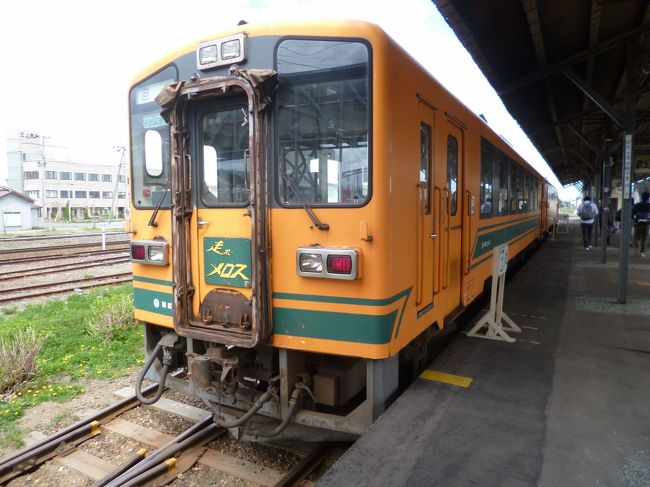 ゴールデンウィーク（後半）を利用して北東北へ出掛けてきました。二日目は五所川原・弘前をぶらり旅。青森の名所と津軽三味線を聴き巡ってきました。