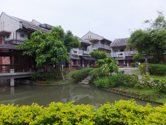 宜蘭旅行 (福泰冬山厝会館に宿泊・国立伝統芸術中心観光・中冠礁溪大飯店でスパ・冬山河の川下り・礁渓荘櫻桃谷の北京ダック) 2016/05/10-2016/05/12<br /><br />・宜蘭福泰冬山厝会館に宿泊 2016/05/10<br />・国立伝統芸術中心観光 宜蘭 2016/05/10<br />・中冠礁溪大飯店でスパ 宜蘭 2016/05/10<br />・憶郷園海鮮 礁溪 2016/05/10<br />・礁溪温泉街を散策 2016/05/10<br />・宜蘭福泰冬山厝会館二日目 2016/05/11<br />・国立伝統芸術中心観光二日目 宜蘭 2016/05/11<br />・・「黄挙人宅」観光<br />・・スターバックスで珈琲とサンドウィッチ<br />・・「小吃館」で食事<br />・・「冬山河」の川下り、冬山河親水公園散策<br />・礁渓荘櫻桃谷の北京ダック<br />・国立伝統芸術中心観光三日目 ホテルの朝食 宜蘭 2016/05/12