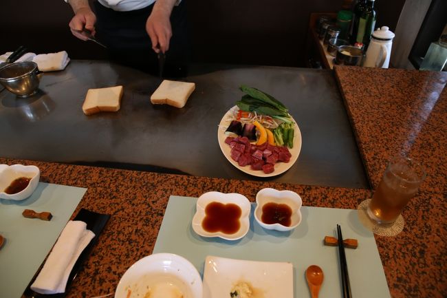 和歌浦にあります<br />ステーキダイニング幸へ<br />鉄板焼きランチへ　行って来ました<br />今回で4回目の訪問になります<br />2650円のコースです<br />美味しかったですよ